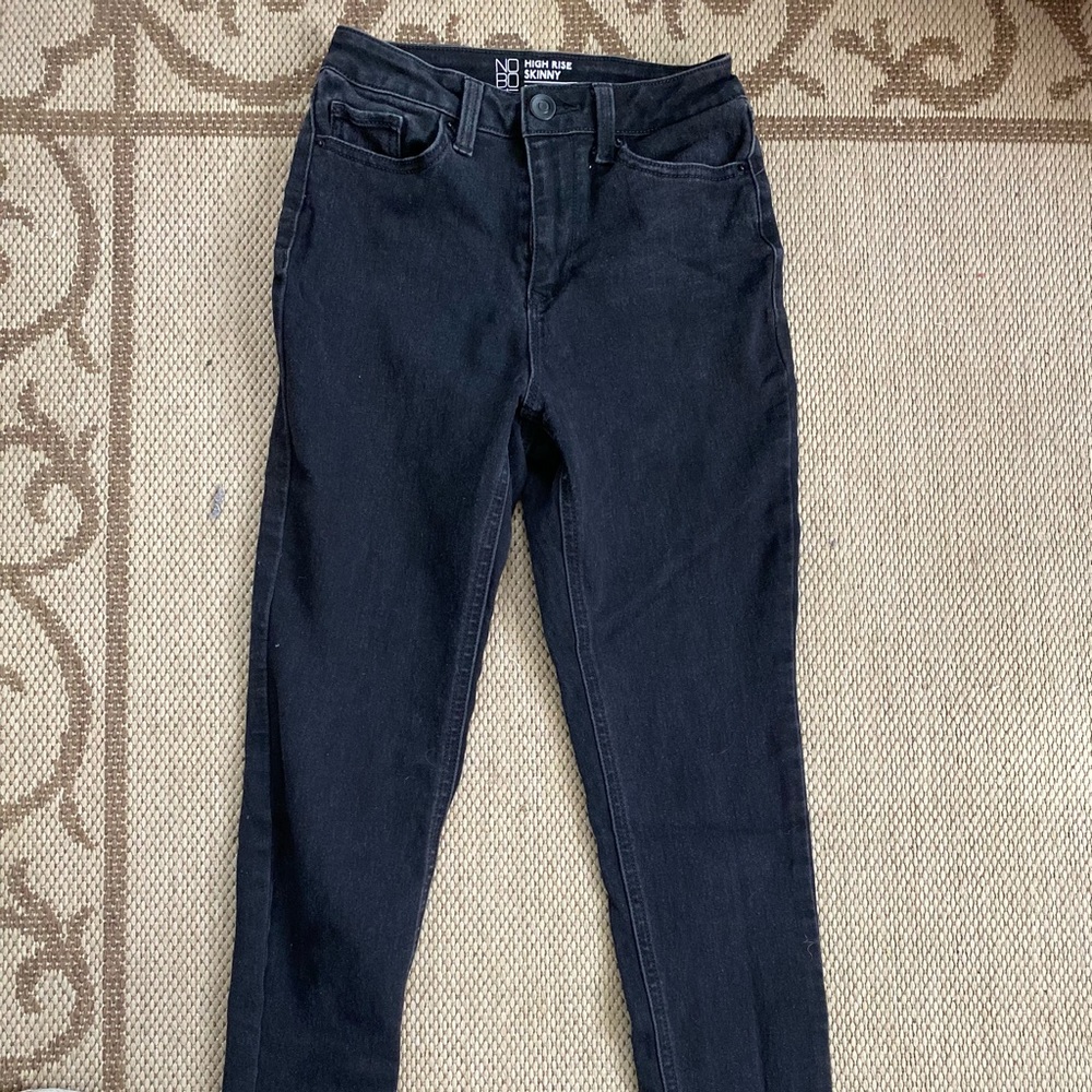 black skinny jeans